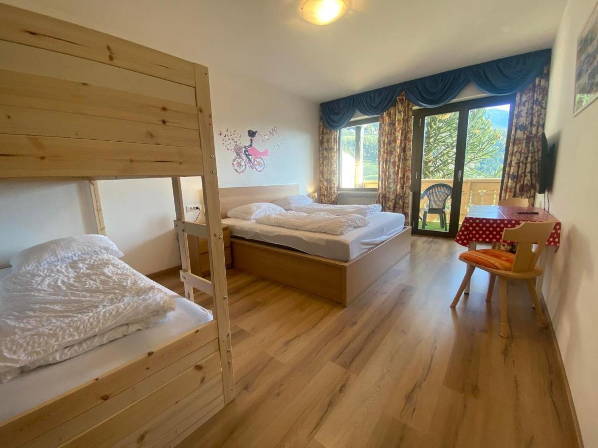 Laimerhof Rifiano Ruang foto